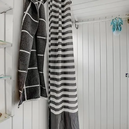 3 Bedroom Awesome In *