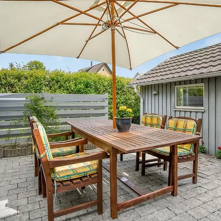 3 Bedroom Awesome In *